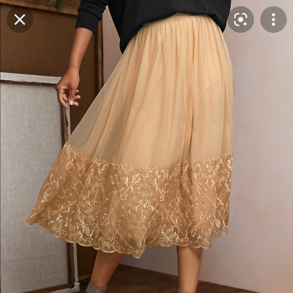 Prima Tulle Midi skirt